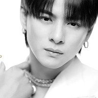 Number_i平野紫耀、黒髪ストレート&純白衣装「Wonjungyo Hair」新CM解禁 画像