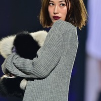 山本優希“年々似ていく”母親との2ショット&美ボディ際立つウェア姿公開「そっくり」「努力してて尊敬」の声 画像
