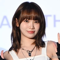 LE SSERAFIMチェウォン、神戸でスラリ美脚披露 旅コーデに「プライベート?」「お洒落」の声 画像