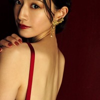 中田花奈、2nd写真集「掻き立てる」重版決定 美ボディ大胆披露の新カットも 画像