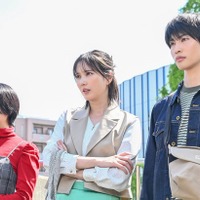 【北くんがかわいすぎて手に余るので、3人でシェアすることにしました。 第1話】南(本田翼)、北くん(岩瀬洋志)に一目惚れ 4人での同棲生活スタート 画像