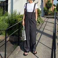 大人の「サロペット」コーデ。オシャレ感とスタイルUPを叶えるアイテム選びの秘訣とは【40代の毎日コーデ】 画像