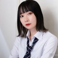 くれまぐ・浅見めい、ミニTシャツから美ウエスト披露「タトゥー?」「セクシー」と反響 画像