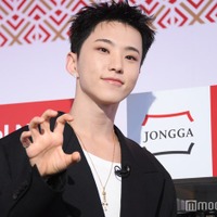 SEVENTEENホシ、青髪で雰囲気ガラリ「彩度高い色似合うのすごい」「ビジュ最高」の声 画像