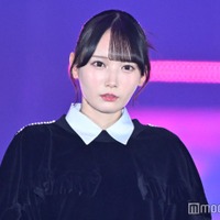 ≠ME鈴木瞳美、ベアトップ私服で美デコルテ全開 ヘアスタイルにも注目集まる「レア」「大人っぽい」 画像