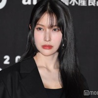 KARAギュリ、へそ出しコーデでほっそり美脚披露「何着ても似合う」「女神」の声 画像
