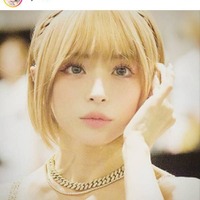浜崎あゆみ、“暗髪と迷う”王道金髪SHOTに「こんなに似合う人いる?!」「本当に可愛いの極み」と反響 画像