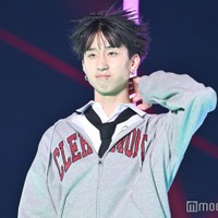 「今日好き」MON7A（もんた）が「TGC」初出演 クールなメガネ外しも【TGC2025A/W】 画像