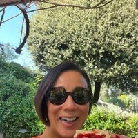 中村江里子アナ、結婚記念日にフランス人夫との過去写真公開「素敵な夫婦」「幸せオーラが溢れてる」 画像