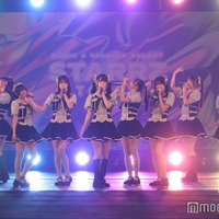 高嶺のなでしこ、可愛さ全開で4曲披露 次々変わるフォーメーション&表情に釘付け【STARRZ TOKYO 2025】 画像