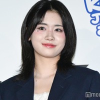 ME:I・KOKONA(佐々木心菜)、抜群スタイル際立つショットに熱視線「手足長すぎ」「完璧なアイドル」 画像