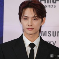 ジュン、SEVENTEEN&ジャッキー・チェンの豪華記念ショット公開「ゲストがレベチ」「大スターと大スターの共演」の声 画像
