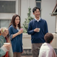 【小さい頃は、神様がいて 第1話】マンションの住人、小倉家に集結 あん(仲間由紀恵)が渉(北村有起哉)に言い放ったこととは 画像
