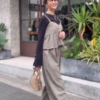【異素材アイテムの着こなし術】大人のおしゃれ感を引き出すコツとは?【40代の毎日コーデ】 画像