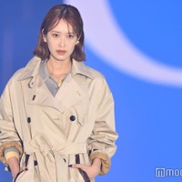 元日向坂46佐々木久美、スタイル際立つ秋コーデ クールな表情で魅了【ガルアワ2025AW】 画像