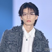 原因は自分にある。杢代和人、リムレスで色気放出 メガネクイッ「かっこよすぎ」「メロい」ファン悶絶【ガルアワ2025AW】 画像