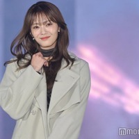 櫻坂46田村保乃、チョーカートップス×ハイウエストパンツでスタイル際立つ【ガルアワ2025AW】 画像