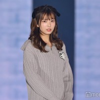 「ミスセブンティーン」堀口真帆、ニットミニワンピ×ハイソックスで美脚披露【ガルアワ2025AW】 画像