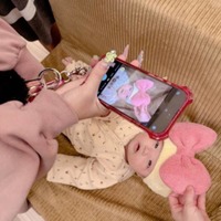 辻希美、“我が家の人気者”生後2ヶ月次女のキュートSHOT公開「夜中は怪獣だけど かわいい」 画像