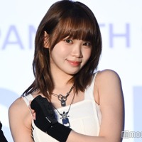 LE SSERAFIMチェウォン、奇抜オレンジ髪＆抜群スタイル披露のMVオフショ公開「目が離せない」「唯一無二の魅力」と反響 画像