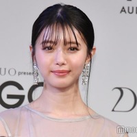市川美織、ディズニーでのシンデレラコスプレ姿が話題「再現度高い」「お姫様そのもの」 画像