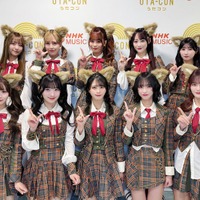 ＝LOVE、キュートな“オオカミ衣装”が話題「うたコン」生出演で人気曲「ラブソングに襲われる」披露 画像