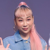 青山テルマ、青髪に大胆イメチェン「似合うのすごい」「可愛すぎる」絶賛の声 画像