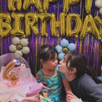 おのののか、娘が4歳に！愛情感じる親子SHOTに反響「ママに似て美人さん」「成長早いな～」 画像
