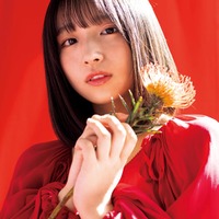 日向坂46五期生・大野愛実＆高井俐香「週刊ヤングジャンプ」登場 美脚際立つワンピ姿も 画像