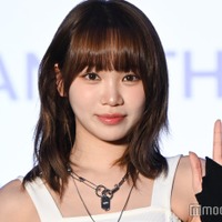 LE SSERAFIMチェウォン、ミニ丈ワンショルダーからほっそりウエスト＆素肌輝く「異次元のスタイル」「引き締まってる」と反響 画像