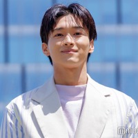 松本怜生、美脚際立つ女装ダンス動画に反響「脚線美」「完成度高い」 画像