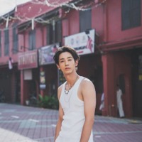 近藤頌利、引き締まった体のタンクトップSHOT披露！俳優デビューから10年で広がった“表現の幅”に注目 画像