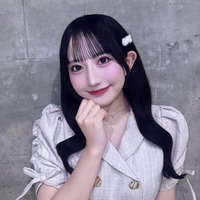 “握手会にオタク1人”話題のSKE48相川暖花、衝撃の免許写真公開「ヴィランズに居そうって言われてきた免許」 画像