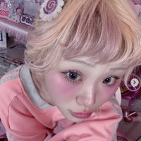 元ベビタピ店員・ののち、水色ヘア＆ボーイッシュコーデで雰囲気ガラリ「一瞬誰かと」「惚れた」の声 画像