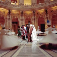 『落下の王国』興収1.1億円突破、土日成績は前週比102% 17年ぶりの復活上映が異例の大ヒット 画像