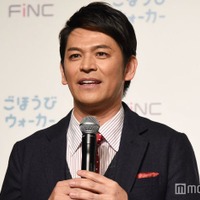 ますだおかだ岡田圭右、長男の七五三報告 袴姿の親子ショットが話題「鼻と口元がそっくり」「2人ともかっこいい」 画像