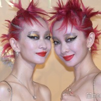 AMIAYA・AMI、0歳息子お宮参りの家族ショット披露「パパに似てきた」「着物姿美しい」の声 画像