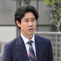 「ちょっとだけエスパー」ラスト30秒、1話冒頭伏線回収が話題 兆（岡田将生）が伝えたエスパーたちの衝撃事実「繋がった」「予想できない」 画像