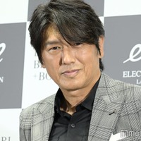 高橋克典、模様替えしたリビング公開「お洒落」「大人な雰囲気」の声 画像