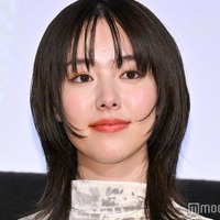 唐田えりか、美脚際立つドレス姿に釘付け「スタイル完璧」「オーラ凄い」 画像