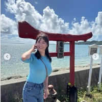 元NHK沖縄キャスター・竹中知華アナ、ショーパン×黒タイツで美脚スラリ「ボディラインが綺麗」「冬らしくて可愛い」の声 画像