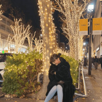 「デートしたい」大塚愛、笑顔を見せたイルミネーション満喫SHOTに反響「天使いる」 画像