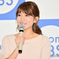 元TBS山本里菜アナ、結婚式でのドレス姿公開 夫と寄り添うショットに「可愛すぎて見惚れる」「お似合いの2人」の声 2022年に結婚発表 画像