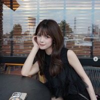 「ウルトラマンデッカー」ヒロイン美女、黒ビキニでサウナ楽しむ動画公開「スタイルレベチ」「圧倒的美」の声 画像