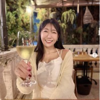 気象予報士・穂川果音、美肩＆ボディライン際立つオフショルタイトニット姿に「目のやり場に困る」「肩のラインがセクシー」と反響 画像