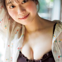 「水ダウ」名探偵津田で話題の美女、ふんわり美バスト際立つ 100年前の大正へタイムスリップ？ 画像