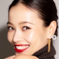 草刈正雄の娘・草刈麻有、父の事務所に所属発表「新しい世界に踏み出す決断をいたしました」 画像