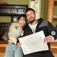 「バチェラー5」高須賀佑紀＆元「K-1」王者・木村“フィリップ”ミノル、結婚発表 直筆美文字の絵馬も公開 画像