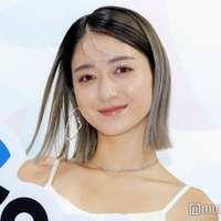 みちょぱ、美脚＆肩ライン際立つヘルシー肌見せショット披露「引き締まってて綺麗」「オフ感素敵」の声 画像