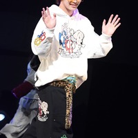 「今日好き」今井暖大、メガネずらしにキュン ポンパドール×ヒョウ柄ベルト姿に「イケイケ」「かっこよすぎ」と反響【学生ランウェイ】 画像